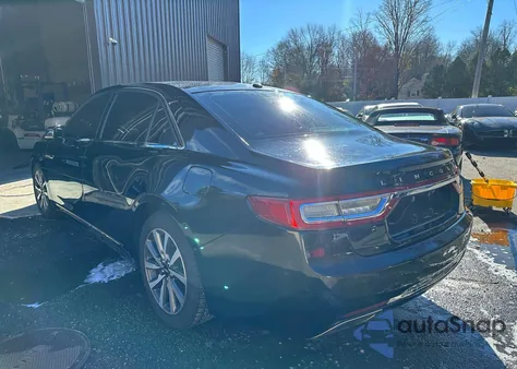 2017 Lincoln Continental z USA, uszkodzony, nr VIN 1LN6L9UK9H5617828